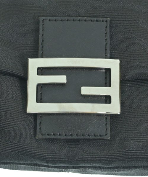 FENDI กระเป๋าถือ
