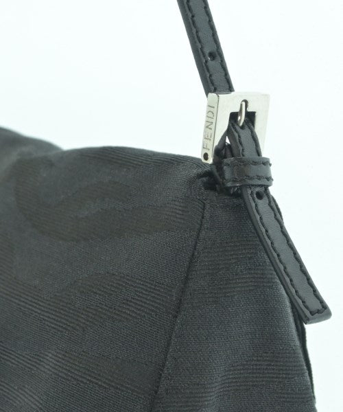 FENDI กระเป๋าถือ