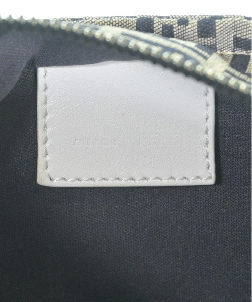 FENDI กระเป๋าถือ