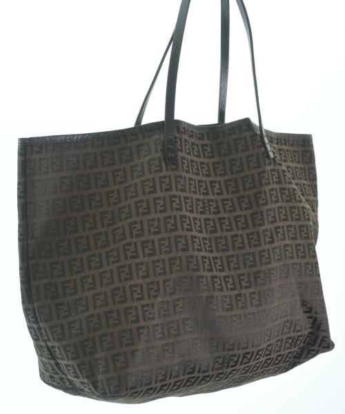 FENDI กระเป๋าถือขนาดใหญ่