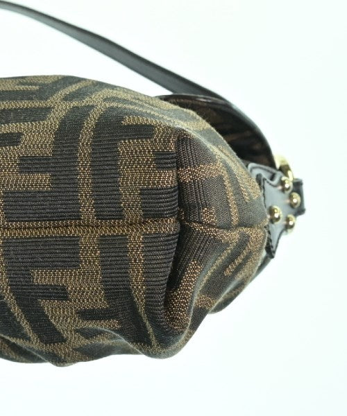 FENDI กระเป๋าสะพาย