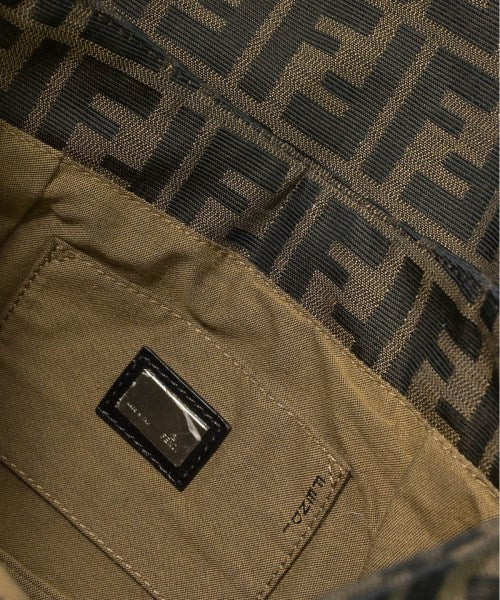 FENDI กระเป๋าสะพาย