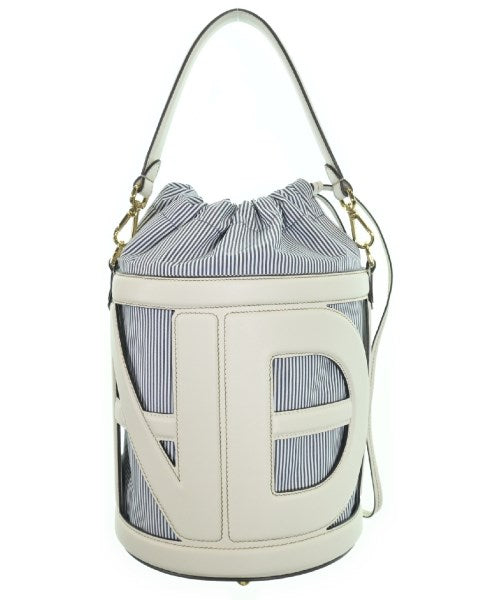 FENDI กระเป๋าถือขนาดใหญ่