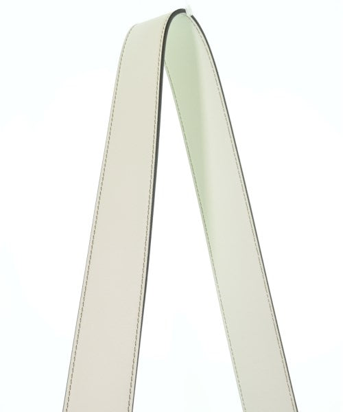 FENDI กระเป๋าถือขนาดใหญ่