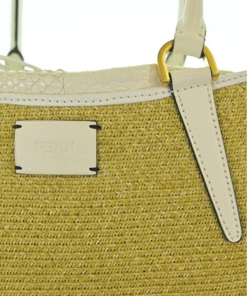 FENDI กระเป๋าถือ