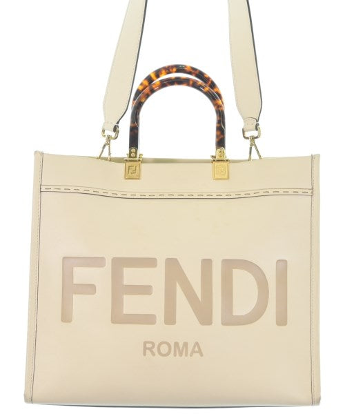 FENDI กระเป๋าถือ