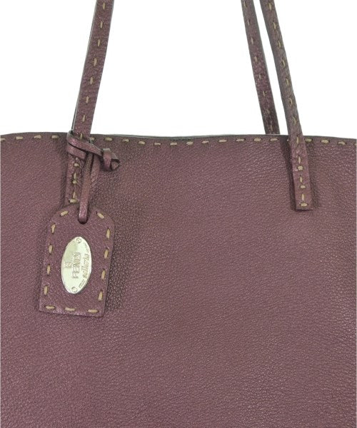 FENDI กระเป๋าถือขนาดใหญ่