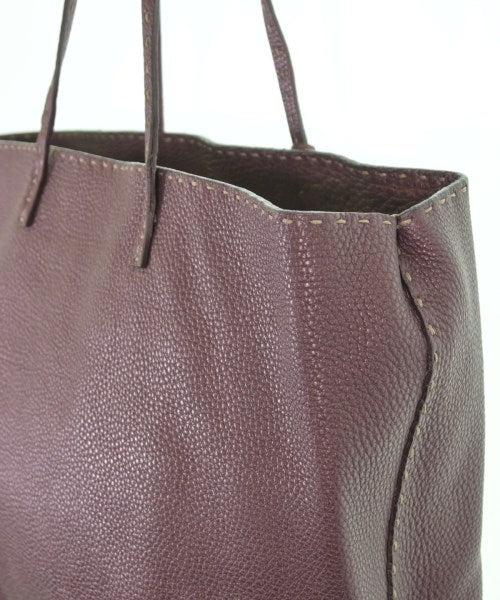 FENDI กระเป๋าถือขนาดใหญ่