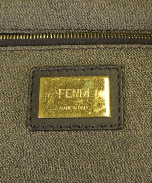 FENDI กระเป๋าถือขนาดใหญ่