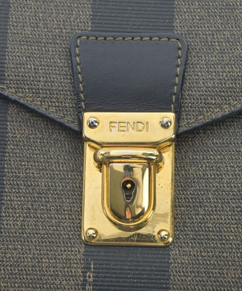 FENDI คลัตช์