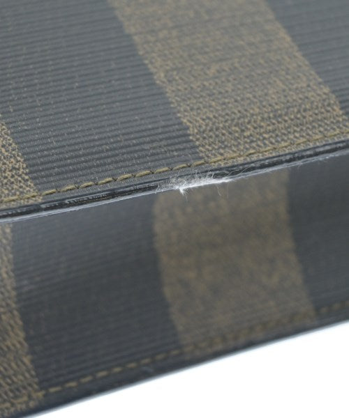 FENDI คลัตช์