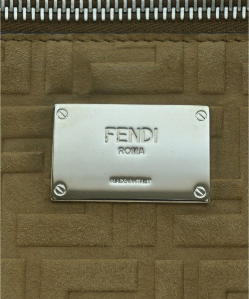 FENDI กระเป๋าถือขนาดใหญ่