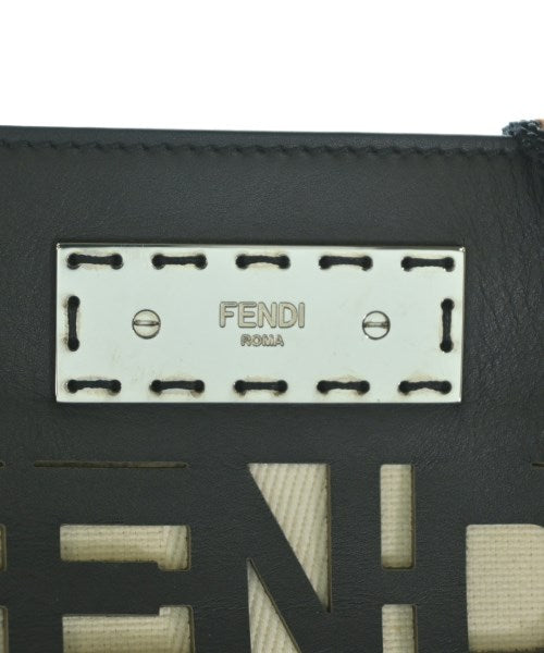 FENDI กระเป๋าถือขนาดใหญ่