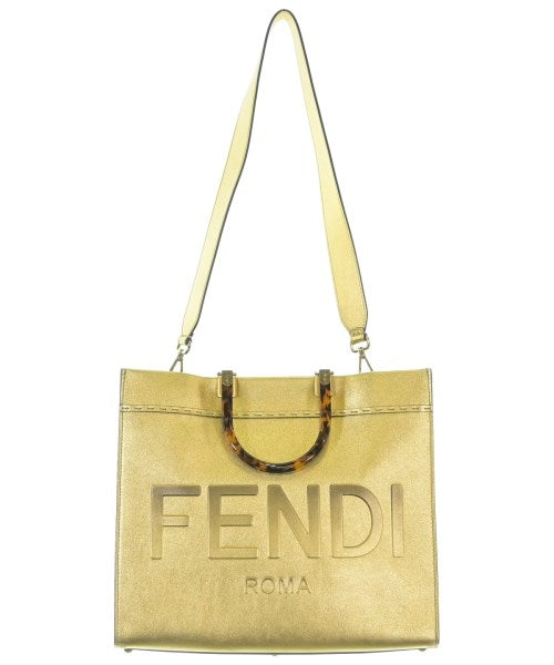 FENDI กระเป๋าถือขนาดใหญ่