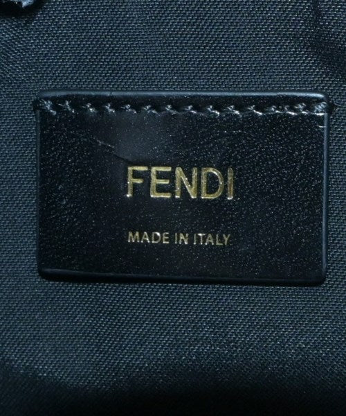 FENDI คลัตช์