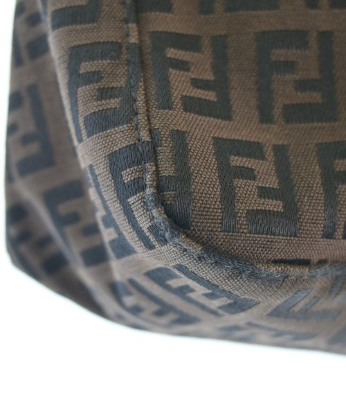 FENDI กระเป๋าถือ