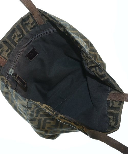 FENDI กระเป๋าถือขนาดใหญ่