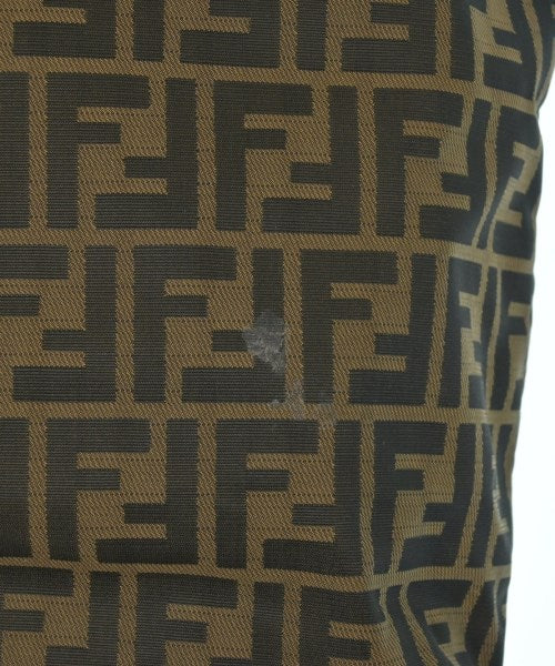 FENDI กระเป๋าถือขนาดใหญ่