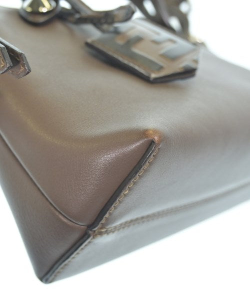 FENDI กระเป๋าสะพาย