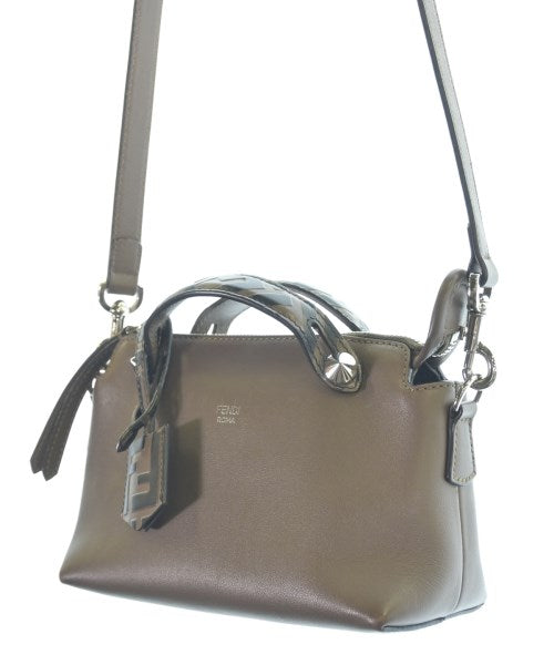 FENDI กระเป๋าสะพาย