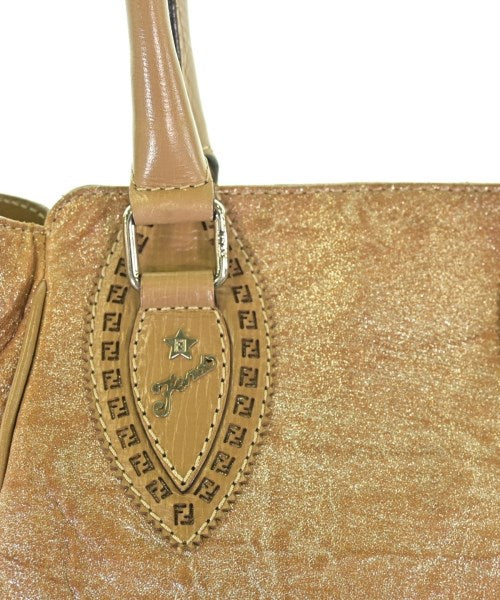 FENDI กระเป๋าถือ