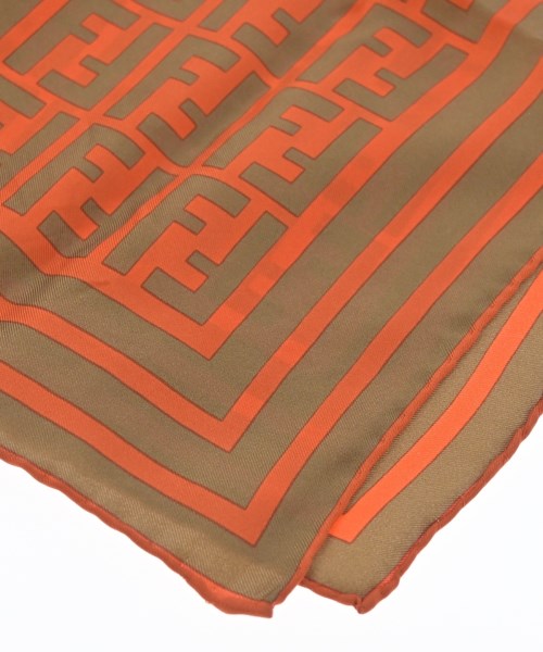 FENDI ผ้าพันคอ