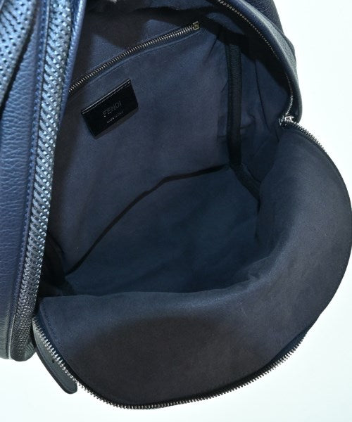 FENDI เป้สะพายหลัง