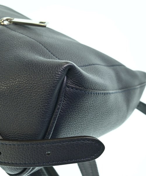 FENDI เป้สะพายหลัง