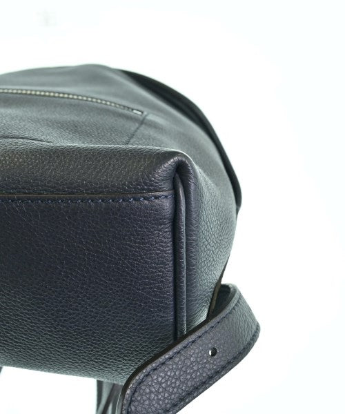 FENDI เป้สะพายหลัง