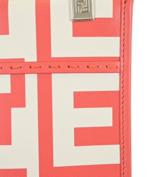 FENDI กระเป๋าสะพาย