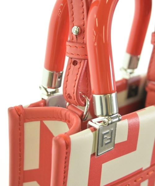 FENDI กระเป๋าสะพาย