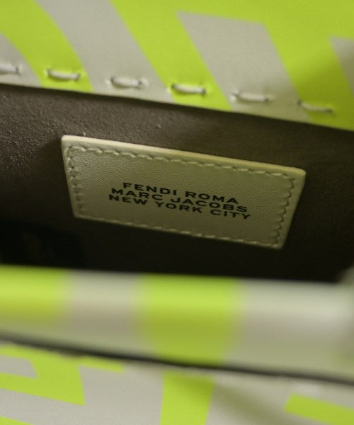 FENDI กระเป๋าถือขนาดใหญ่