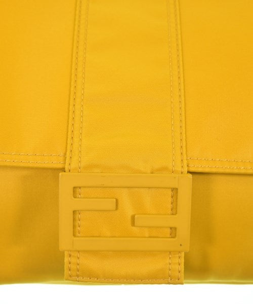 FENDI กระเป๋าสะพาย