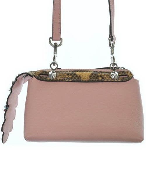 FENDI กระเป๋าสะพาย