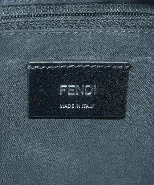 FENDI เป้สะพายหลัง