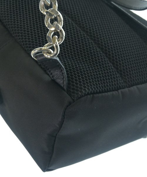 FENDI เป้สะพายหลัง