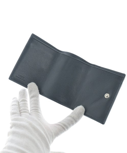 FENDI กระเป๋าสตางค์/กระเป๋าใส่เหรียญ