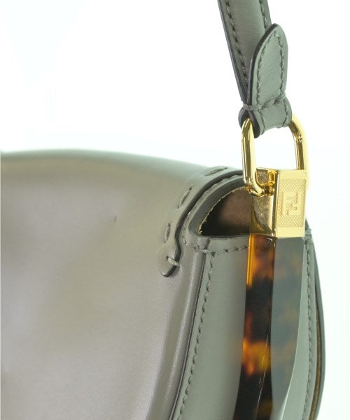 FENDI กระเป๋าสะพาย