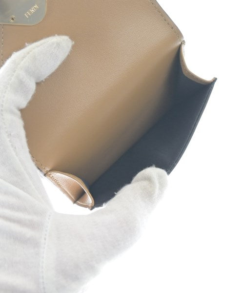 FENDI กระเป๋าสตางค์/กระเป๋าใส่เหรียญ