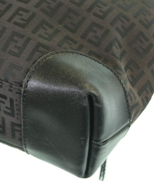 FENDI กระเป๋าถือขนาดใหญ่