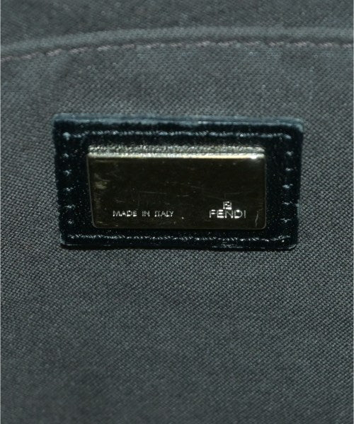 FENDI กระเป๋าถือขนาดใหญ่