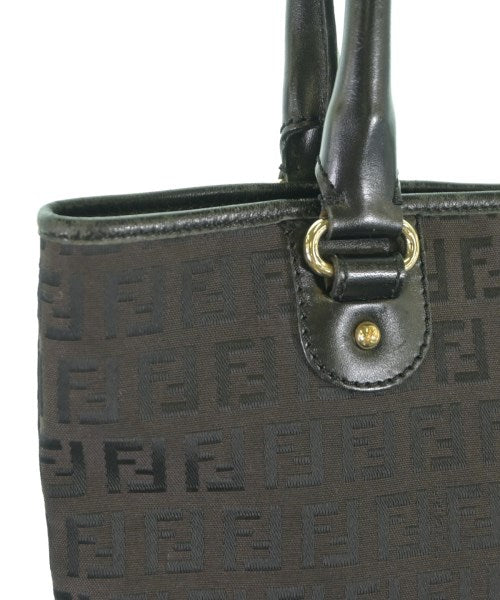 FENDI กระเป๋าถือขนาดใหญ่