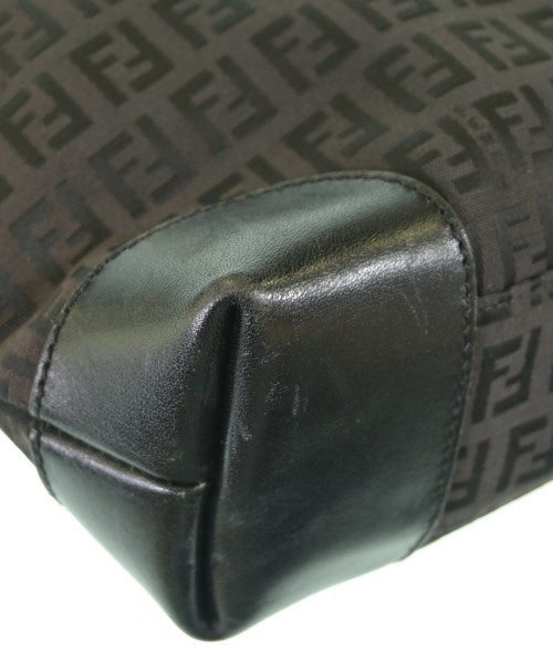 FENDI กระเป๋าถือขนาดใหญ่
