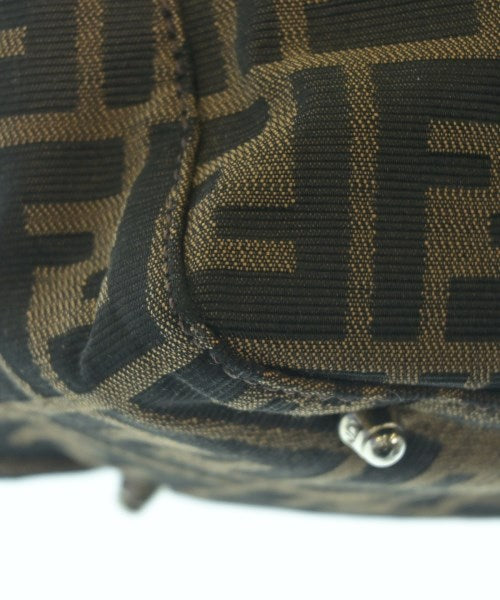 FENDI กระเป๋าถือ