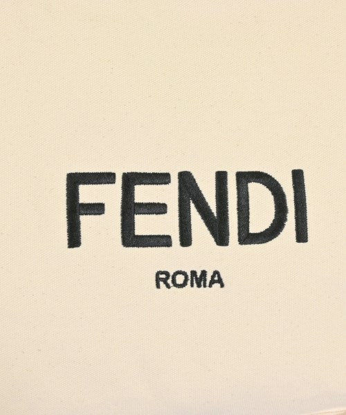FENDI กระเป๋าถือขนาดใหญ่