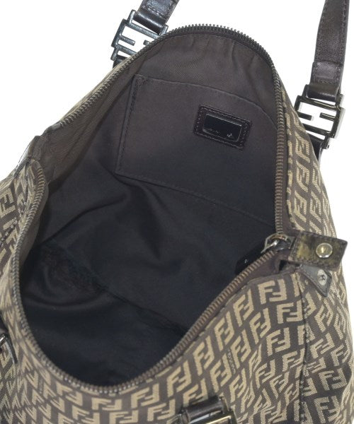 FENDI กระเป๋าถือขนาดใหญ่