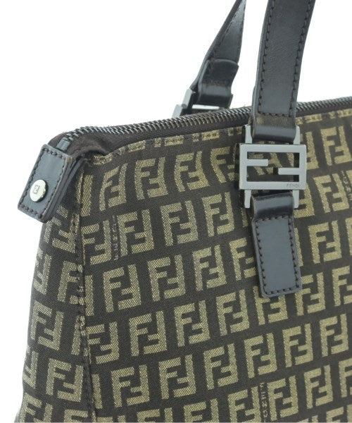 FENDI กระเป๋าถือขนาดใหญ่