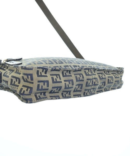 FENDI กระเป๋าสะพาย