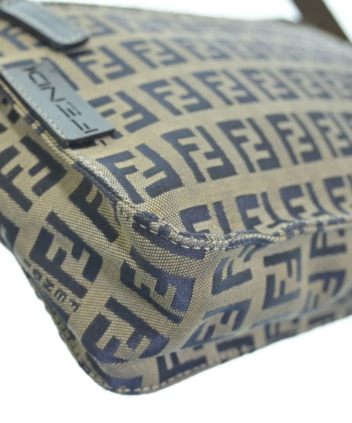 FENDI กระเป๋าสะพาย