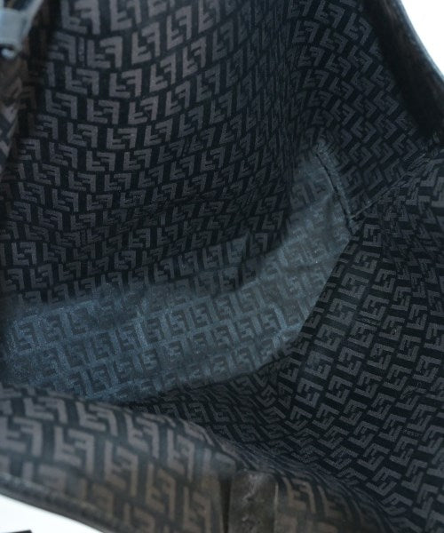 FENDI กระเป๋าถือขนาดใหญ่